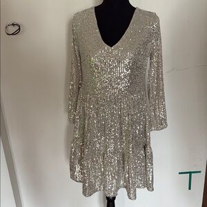 Vineyard Vines Silver Sequin Long Sleeve Dress XS